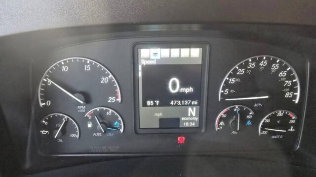 photo_5372859222800332844_y